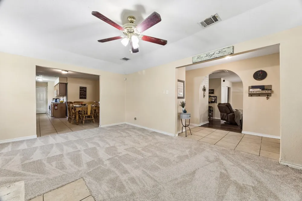 425 S Brownell Street La Porte, TX 77571