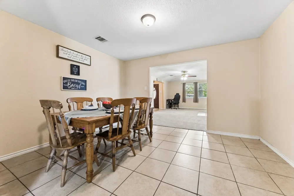 425 S Brownell Street La Porte, TX 77571