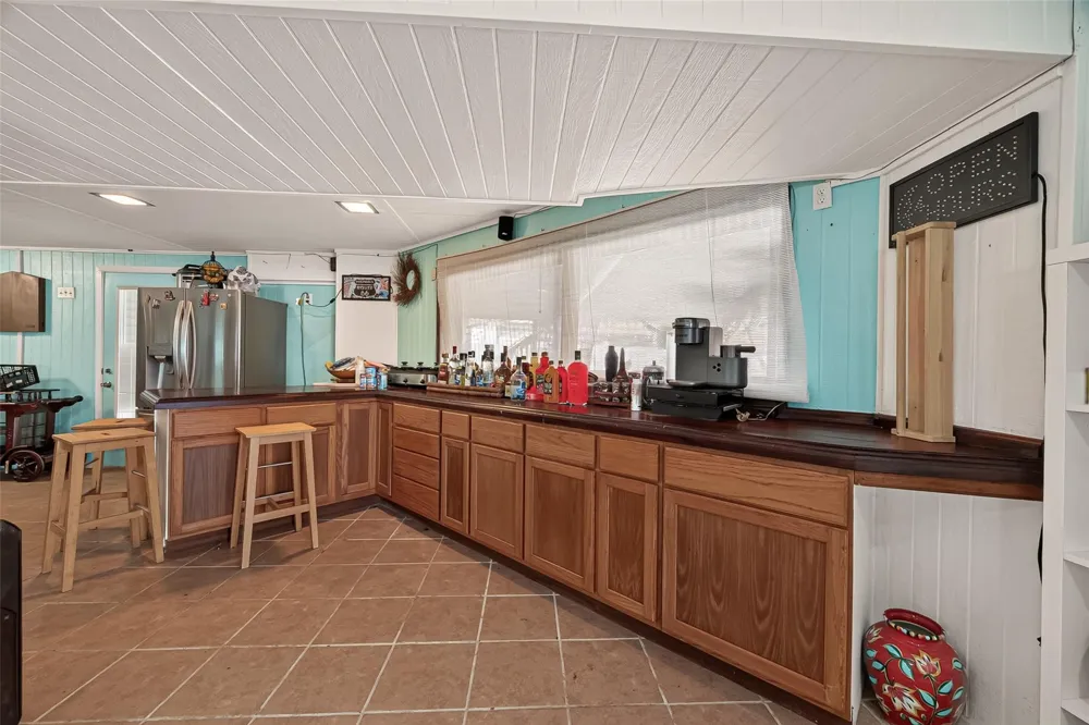 638 Warsaw Street Hitchcock, TX 77563