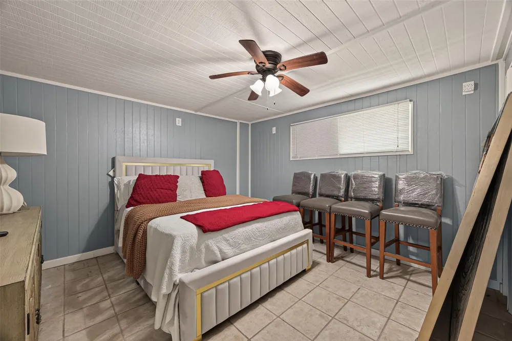 638 Warsaw Street Hitchcock, TX 77563