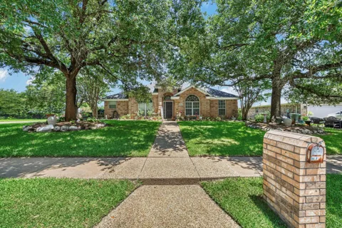 2301 Kuykendall Circle