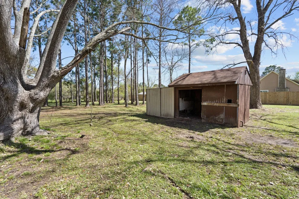 7117 Avenue D Santa Fe, TX 77510