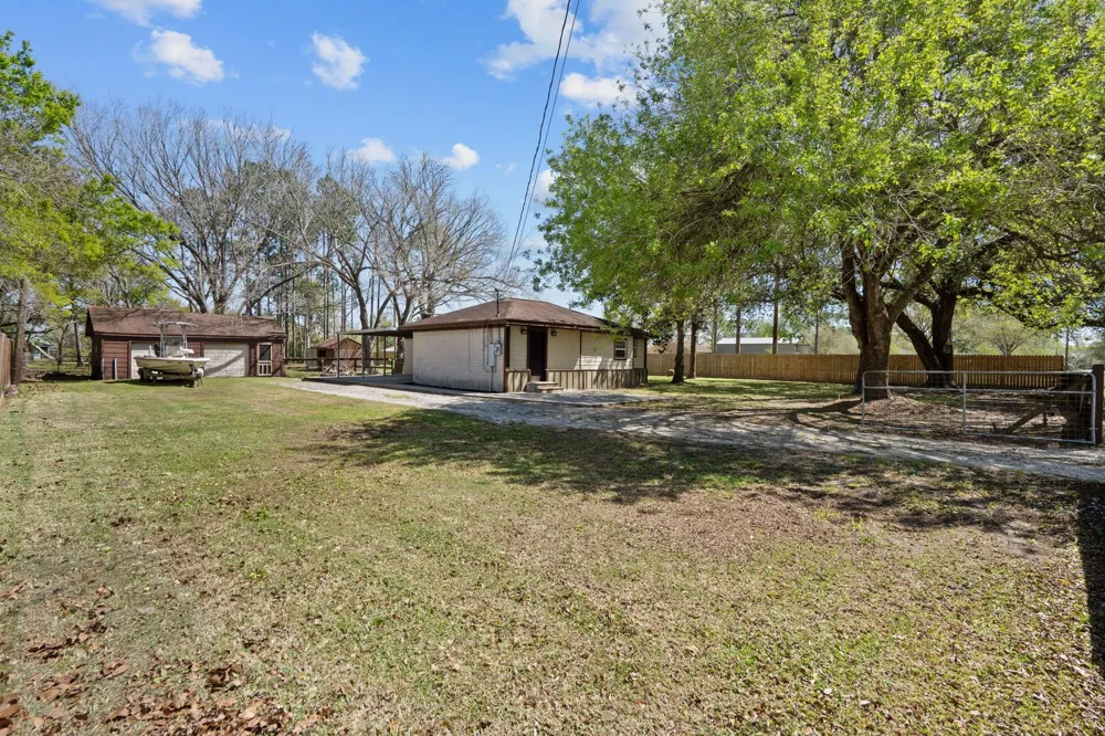 7117 Avenue D Santa Fe, TX 77510