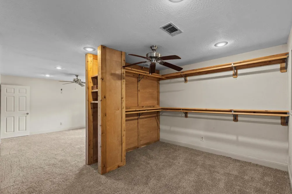 7117 Avenue D Santa Fe, TX 77510