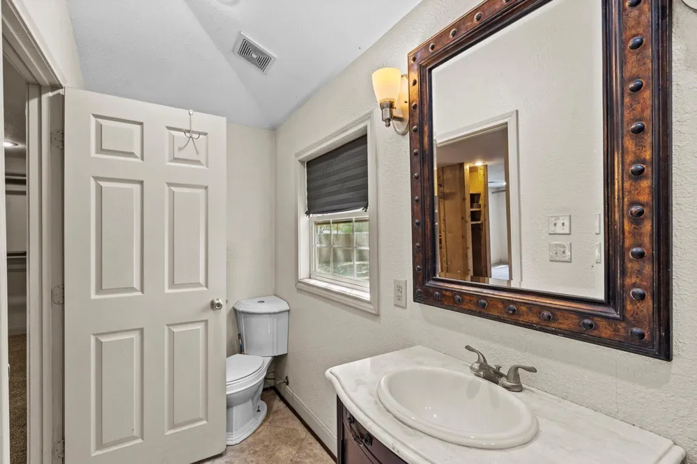 7117 Avenue D Santa Fe, TX 77510