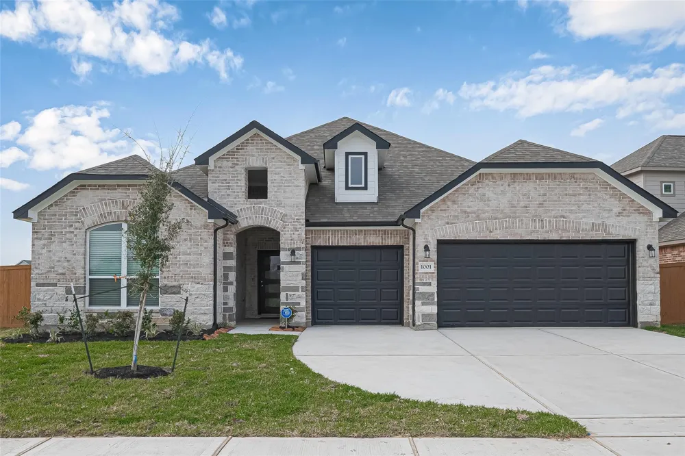 1335 Austin Colony Drive Angleton, TX 77515