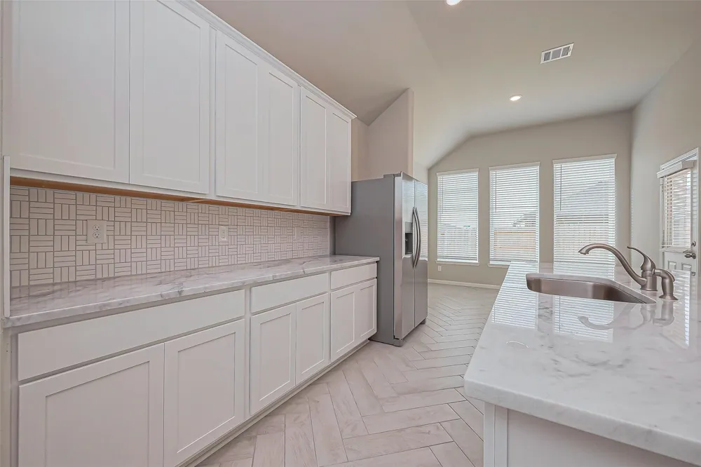 1335 Austin Colony Drive Angleton, TX 77515