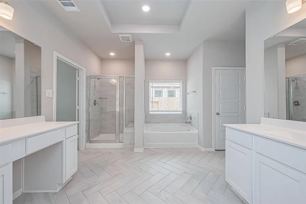 1335 Austin Colony Drive Angleton, TX 77515