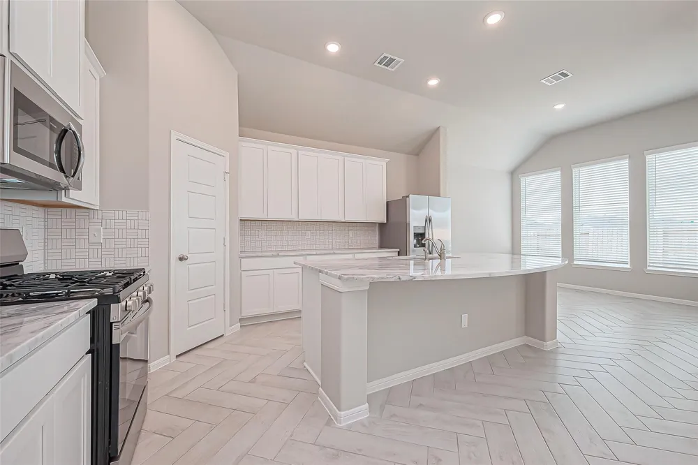 1322 Austin Colony Drive Angleton, TX 77515