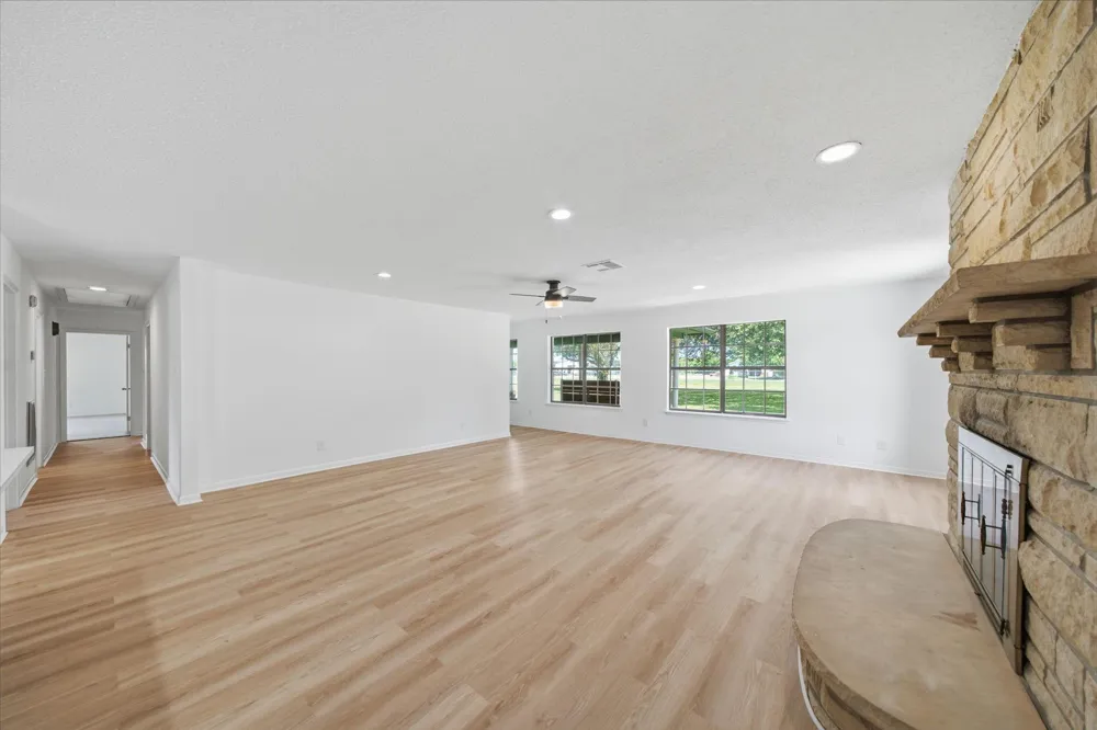 2243 Green Meadows Drive Sealy, TX 77474