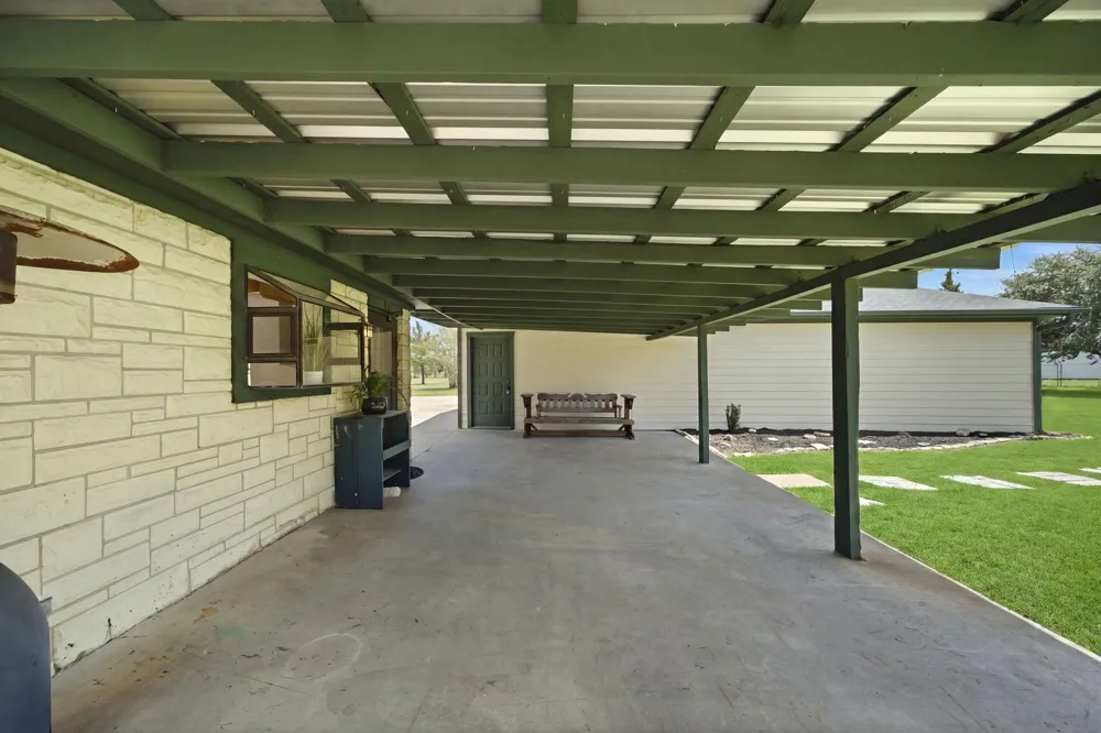 2243 Green Meadows Drive Sealy, TX 77474