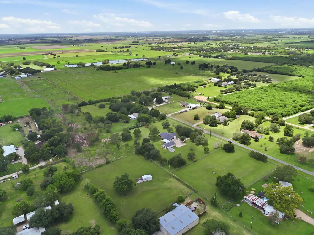 2243 Green Meadows Drive Sealy, TX 77474