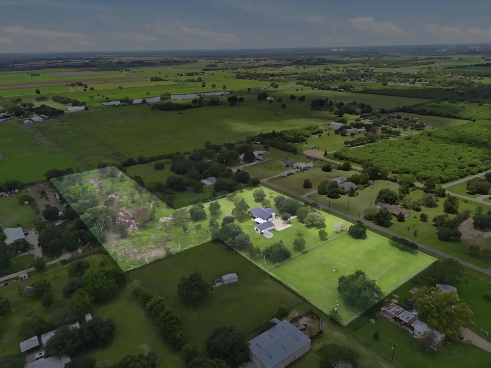 2243 Green Meadows Drive Sealy, TX 77474