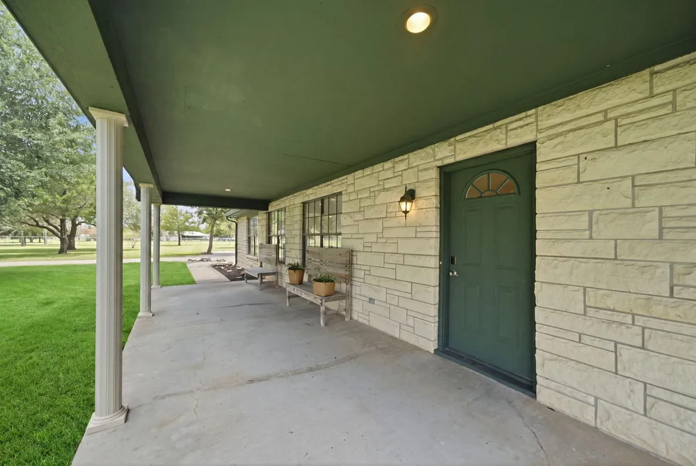 2243 Green Meadows Drive Sealy, TX 77474