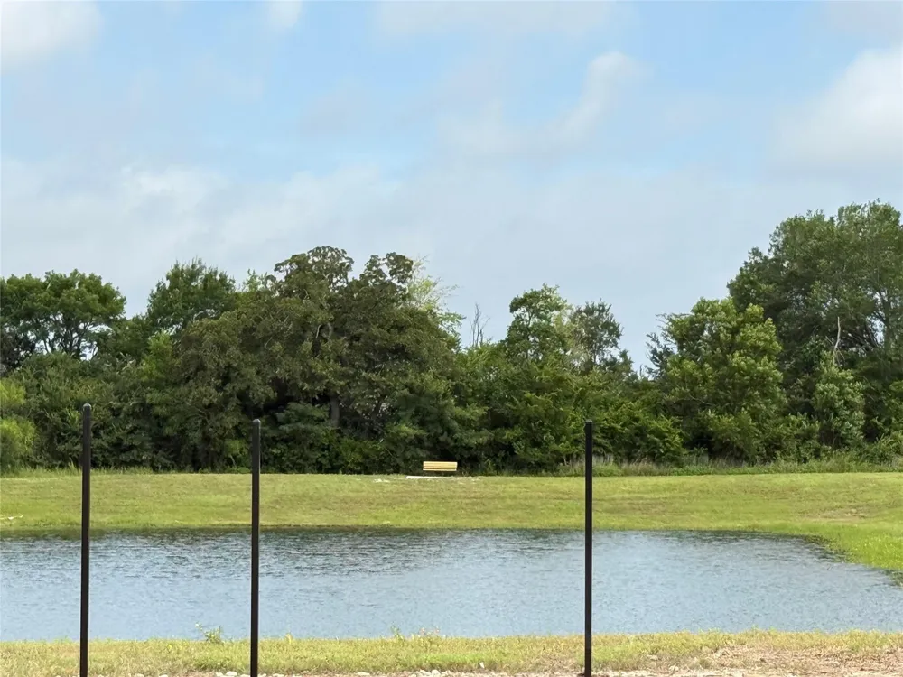 1046 Calaveras College Station, TX 77845