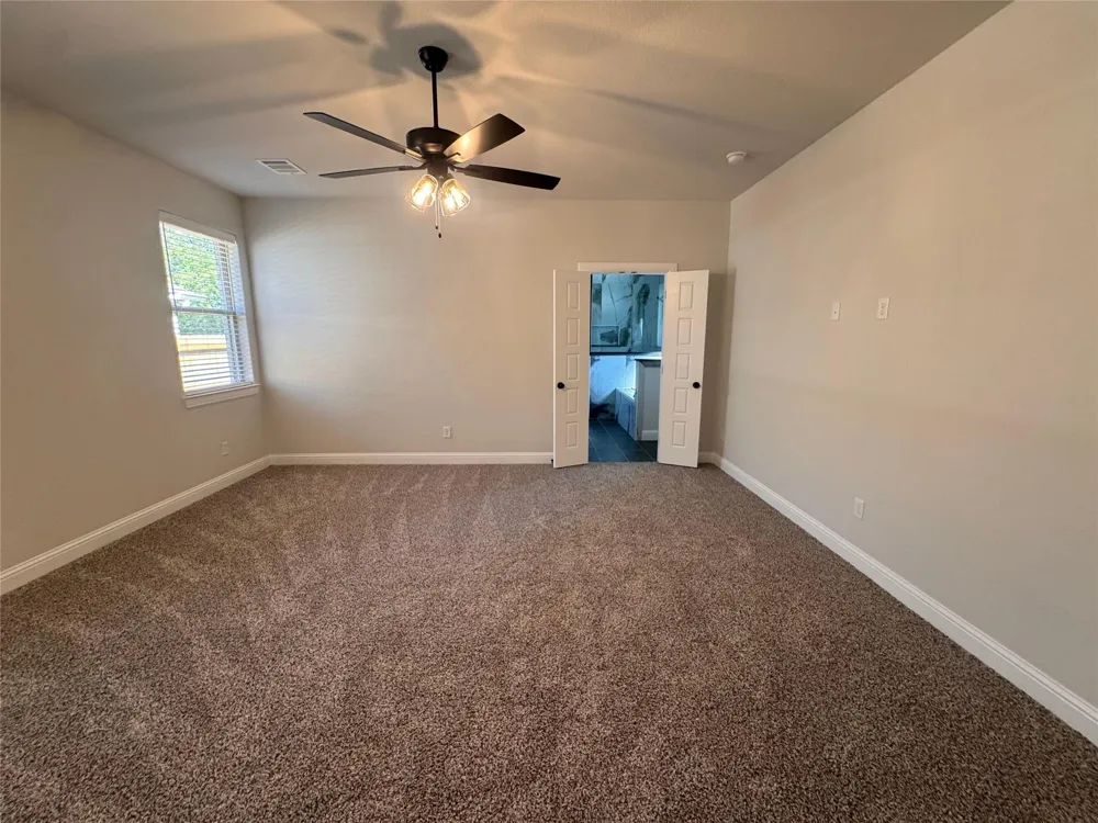 1046 Calaveras College Station, TX 77845