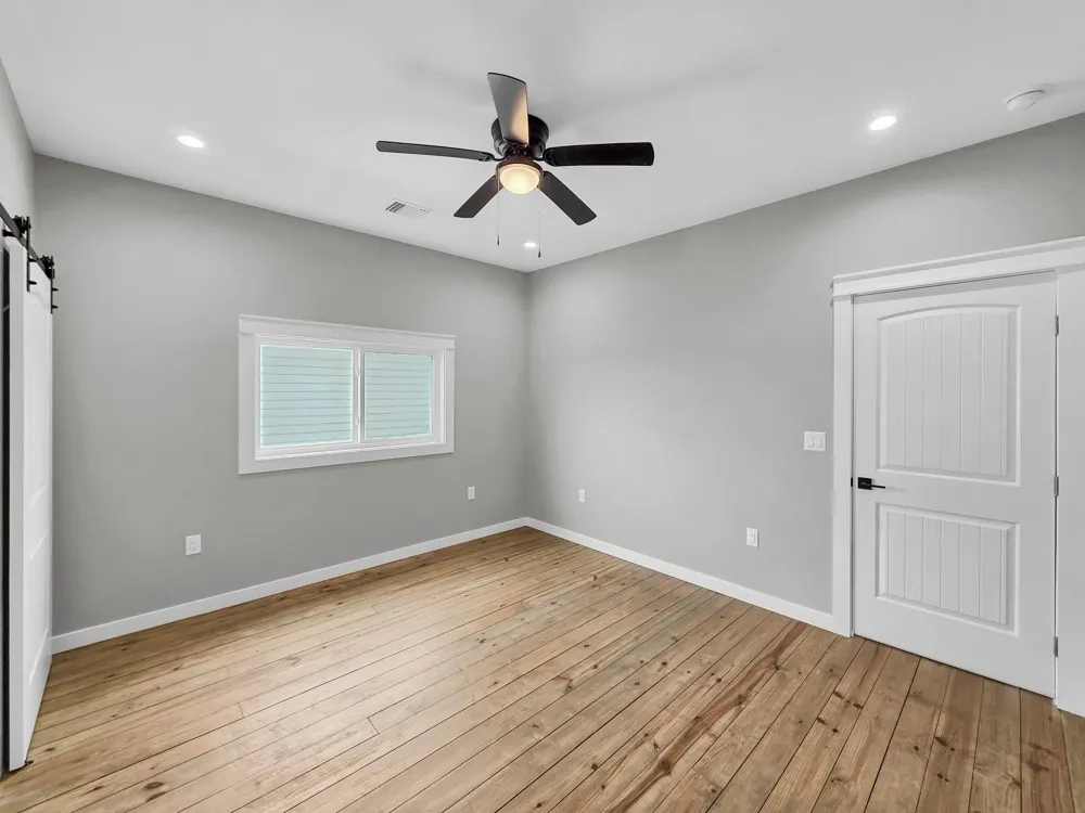 1041 Sunset Circle W Crystal Beach, TX 77650