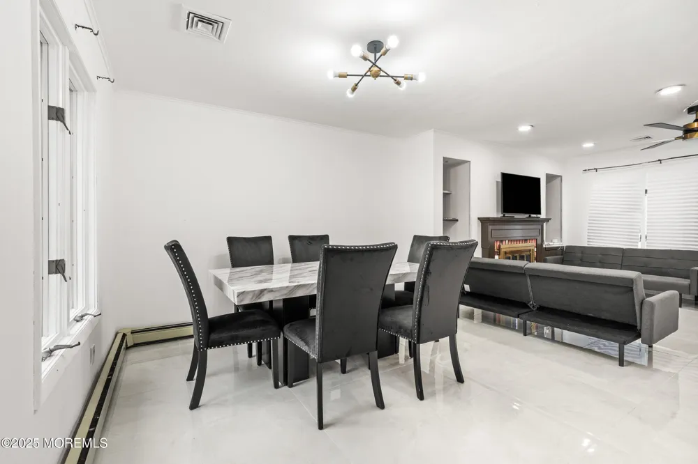 17 Johnston Street Oakhurst, NJ 07755