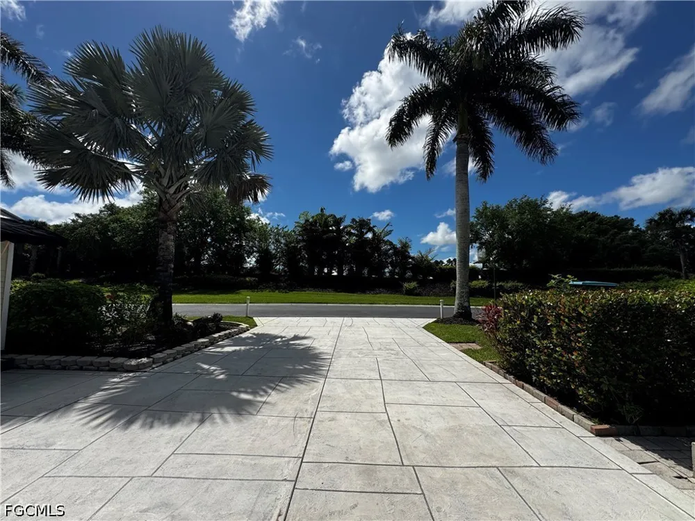 Gray Eagle Parkway Labelle, FL 33935