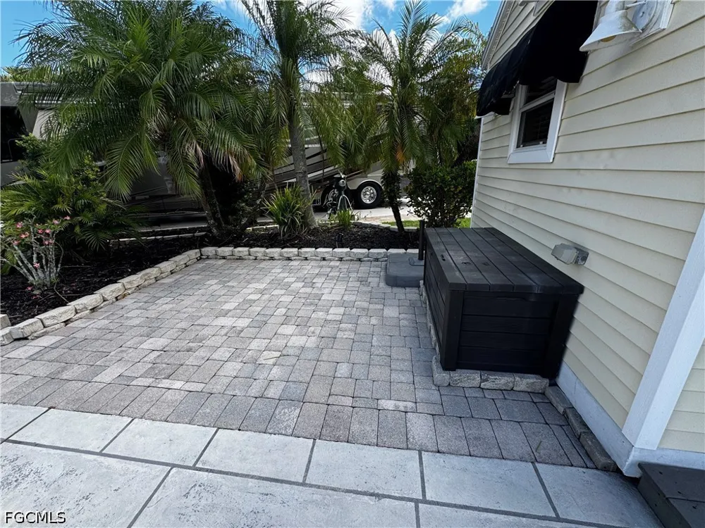 Gray Eagle Parkway Labelle, FL 33935