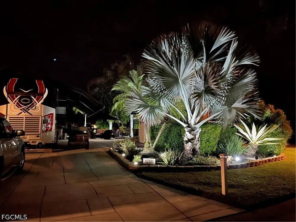 Gray Eagle Parkway Labelle, FL 33935