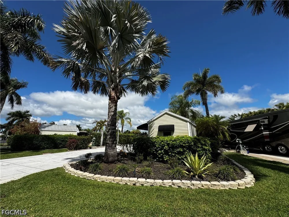 Gray Eagle Parkway Labelle, FL 33935