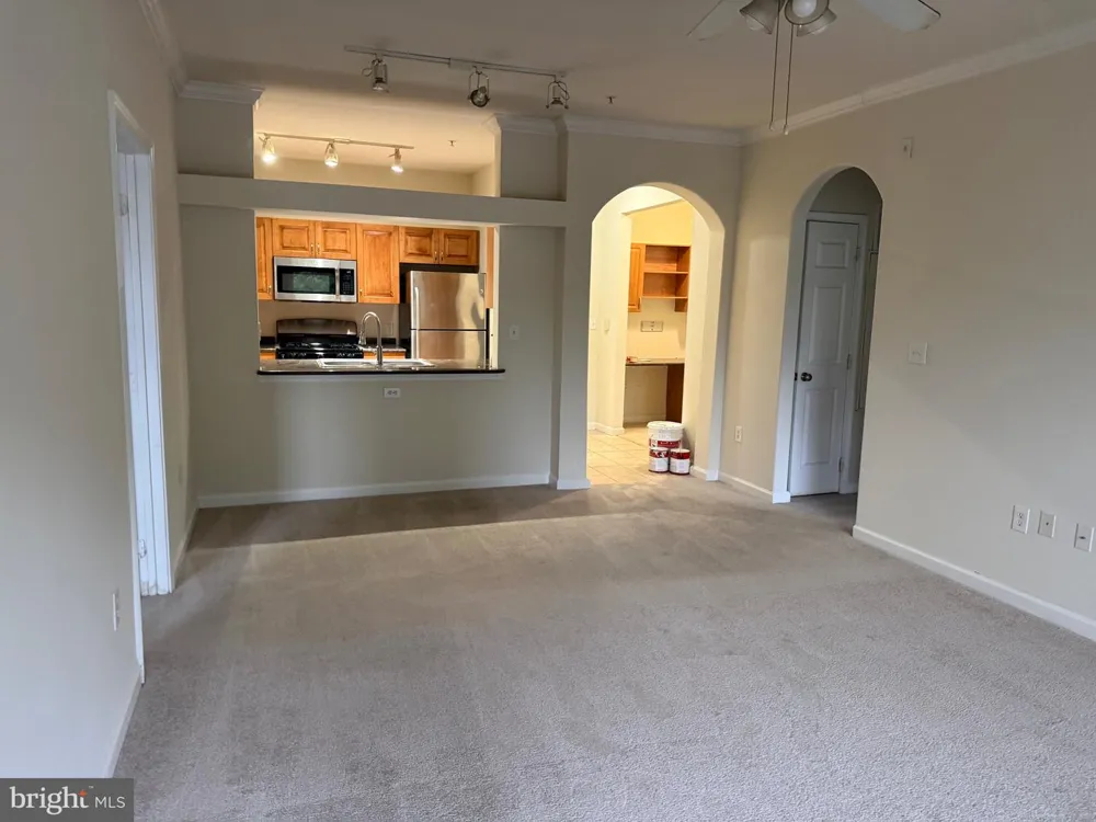 12941 CENTRE PARK CIRCLE #116 Herndon, VA 20171