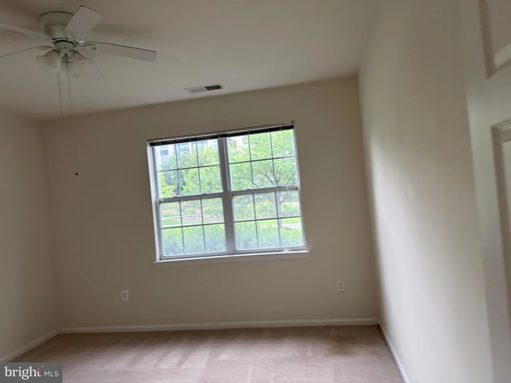 12941 CENTRE PARK CIRCLE #116 Herndon, VA 20171