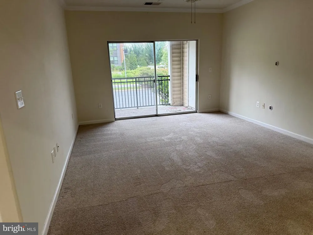 12941 CENTRE PARK CIRCLE #116 Herndon, VA 20171