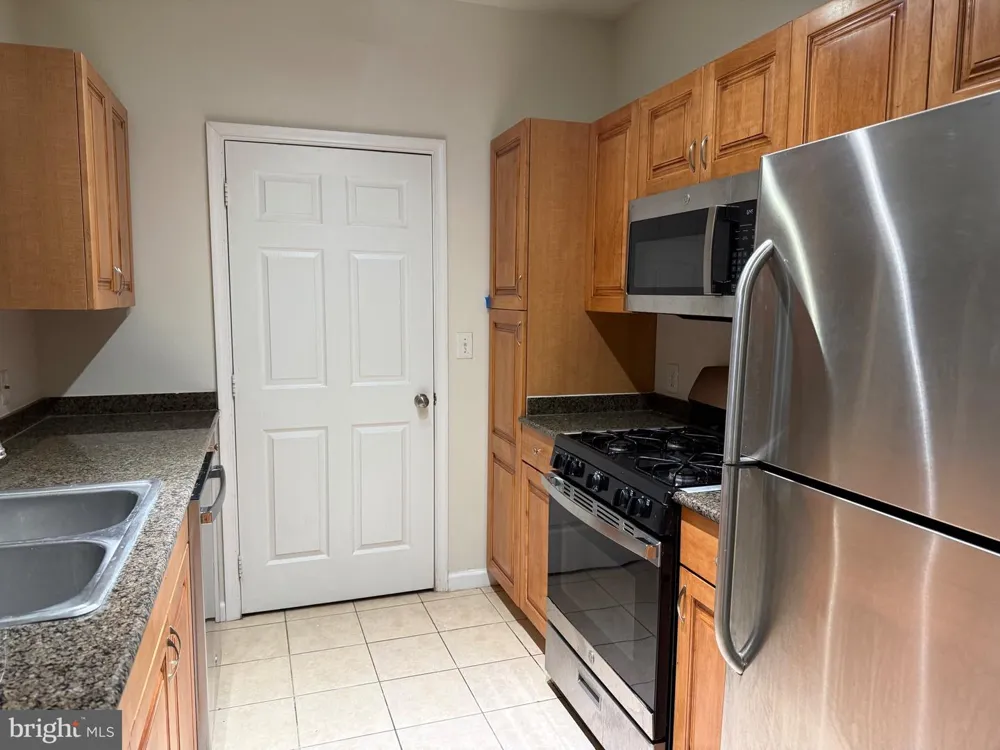 12941 CENTRE PARK CIRCLE #116 Herndon, VA 20171