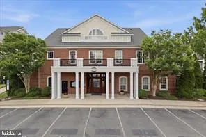 12941 CENTRE PARK CIRCLE #116 Herndon, VA 20171