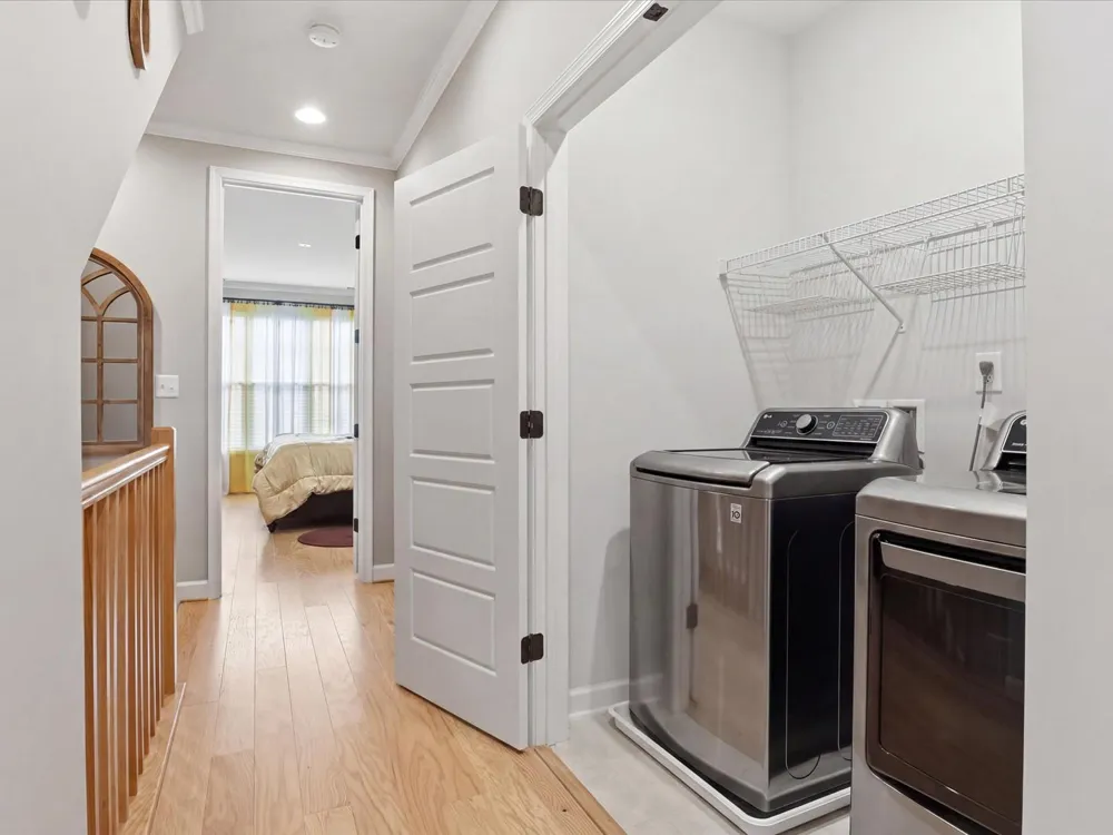 12331 YELLOW BUCKEYE WAY Fairfax, VA 22030