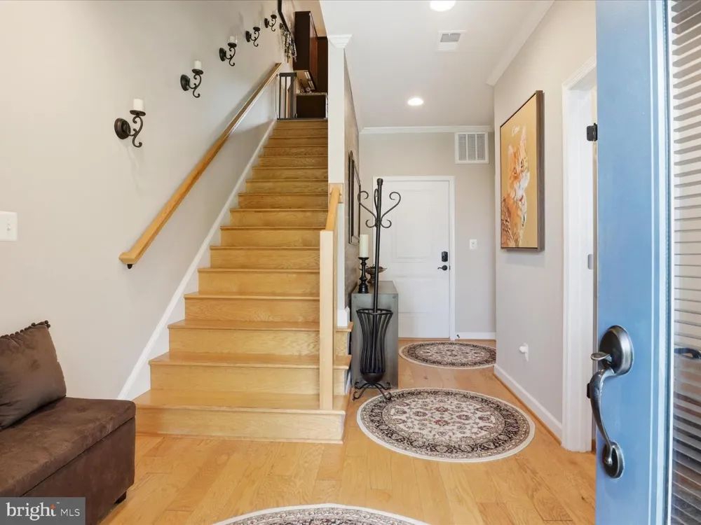 12331 YELLOW BUCKEYE WAY Fairfax, VA 22030