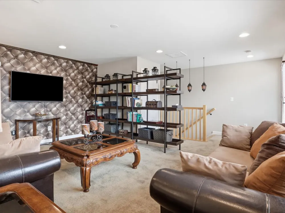 12331 YELLOW BUCKEYE WAY Fairfax, VA 22030