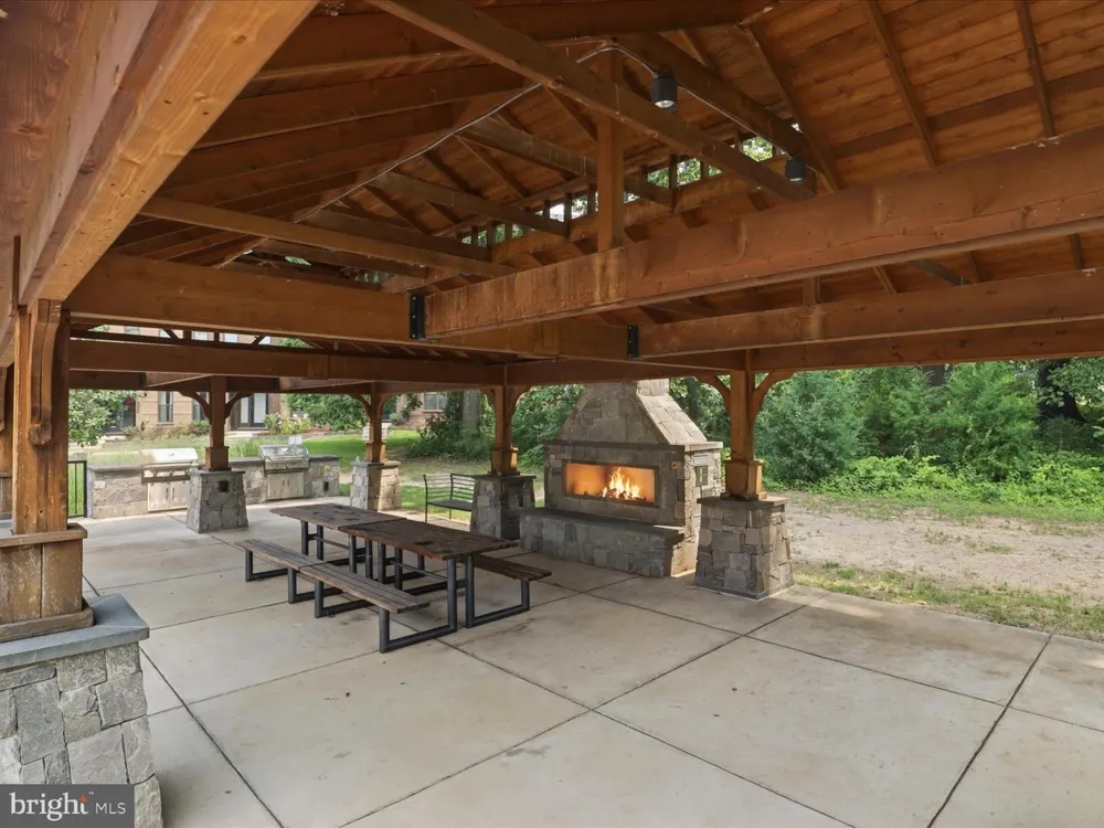 12331 YELLOW BUCKEYE WAY Fairfax, VA 22030