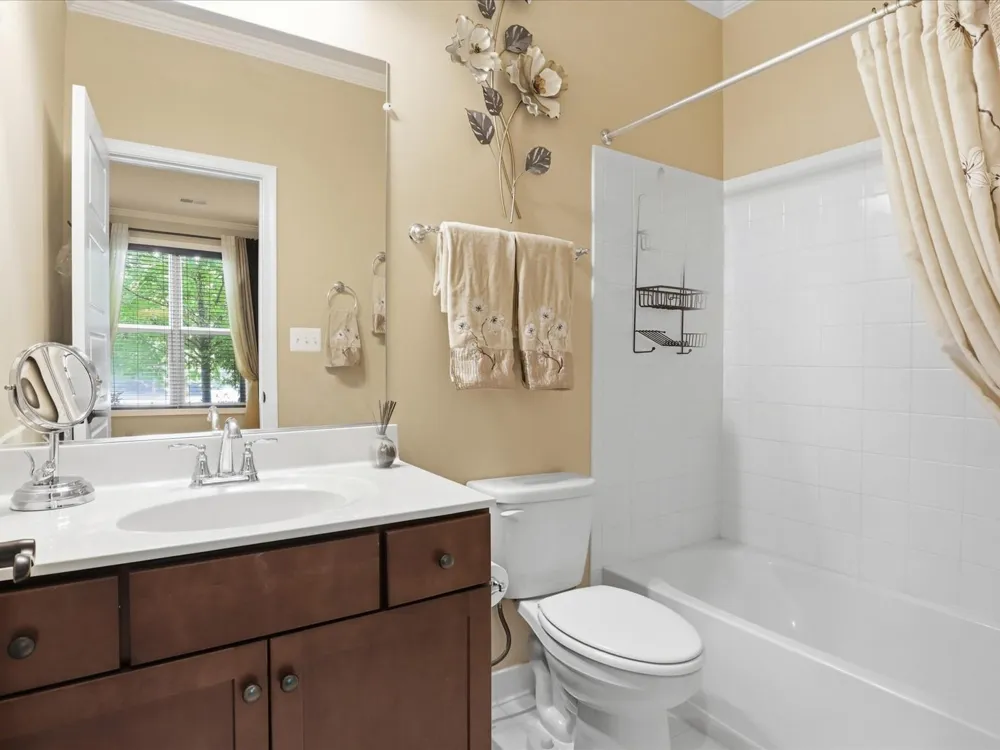 12331 YELLOW BUCKEYE WAY Fairfax, VA 22030