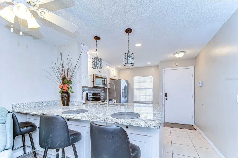 13870 OAKWOOD LANE #13870 Seminole, FL 33776