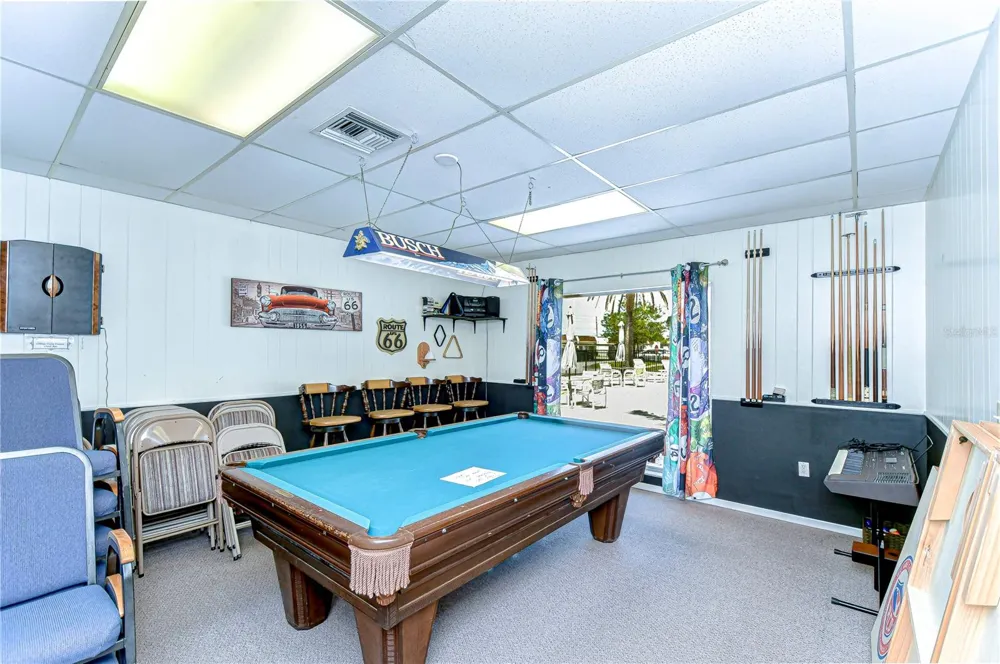13870 OAKWOOD LANE #13870 Seminole, FL 33776