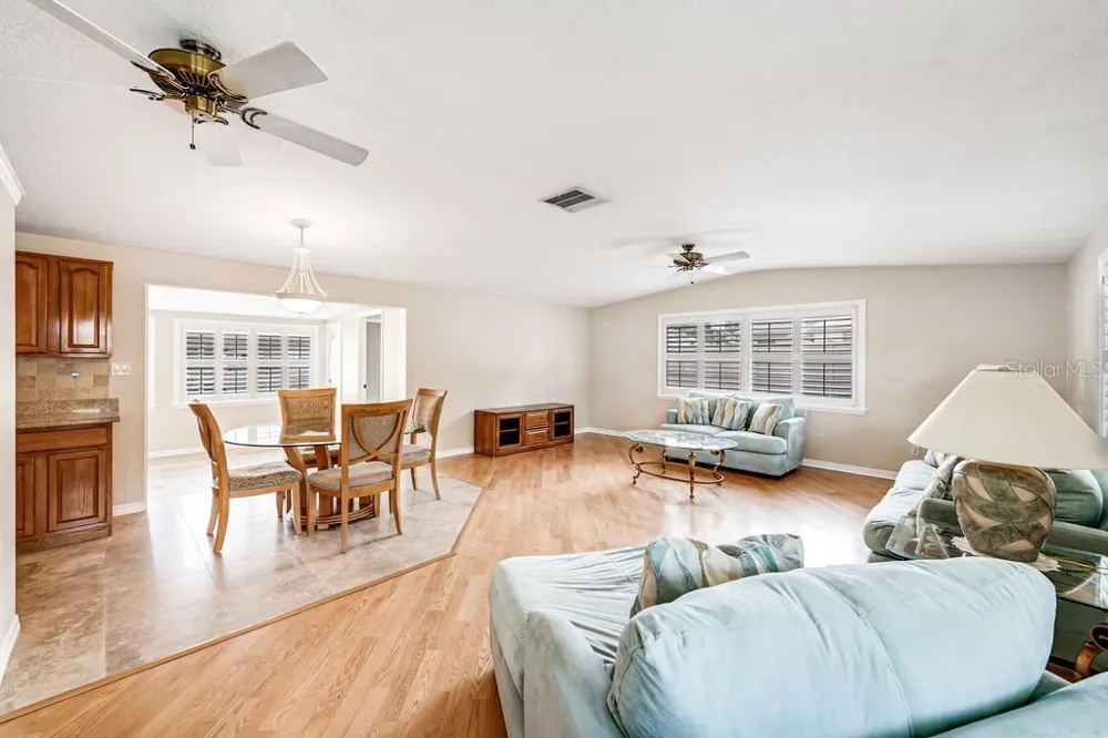 1924 W NORTH STREET Tampa, FL 33604