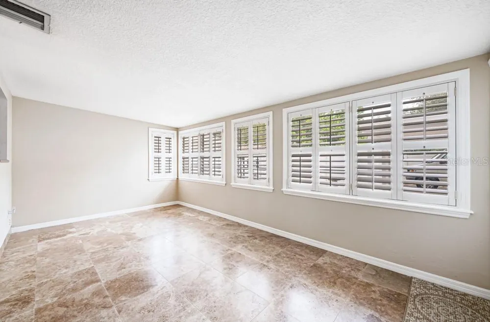 1924 W NORTH STREET Tampa, FL 33604