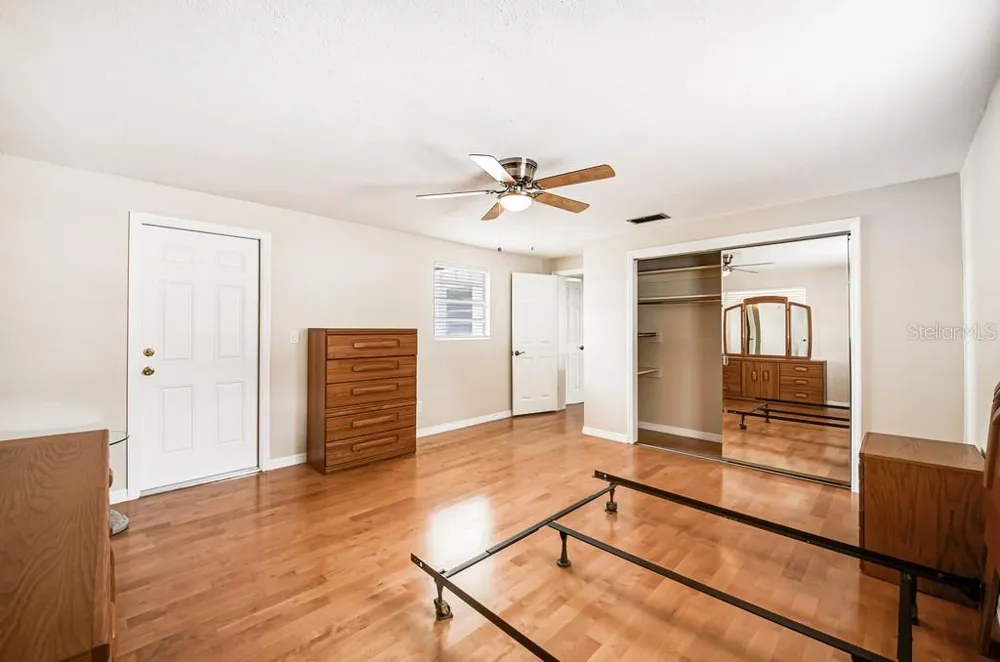 1924 W NORTH STREET Tampa, FL 33604