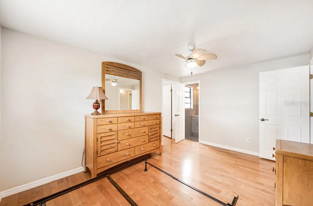 1924 W NORTH STREET Tampa, FL 33604