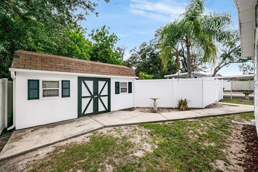 1924 W NORTH STREET Tampa, FL 33604