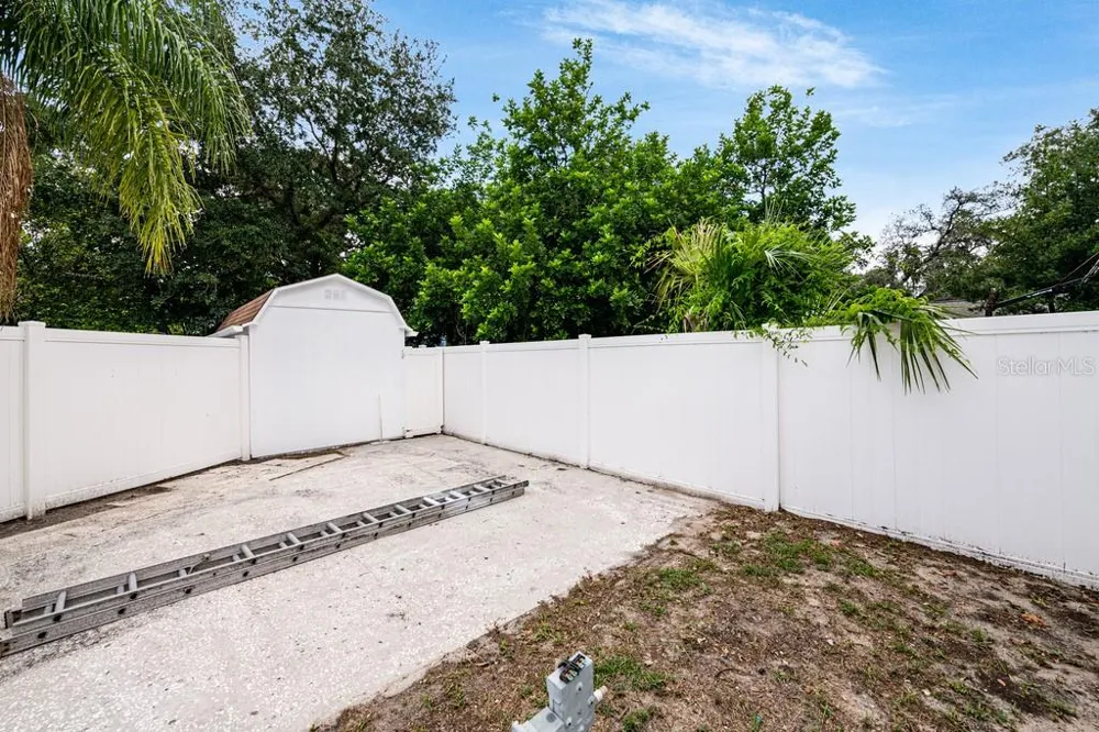 1924 W NORTH STREET Tampa, FL 33604