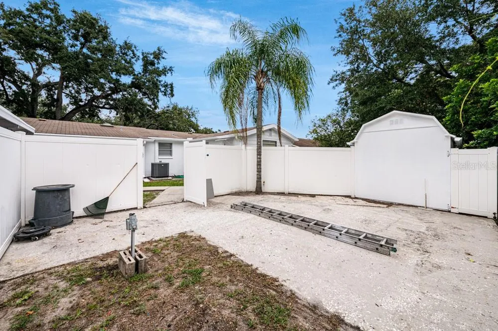 1924 W NORTH STREET Tampa, FL 33604