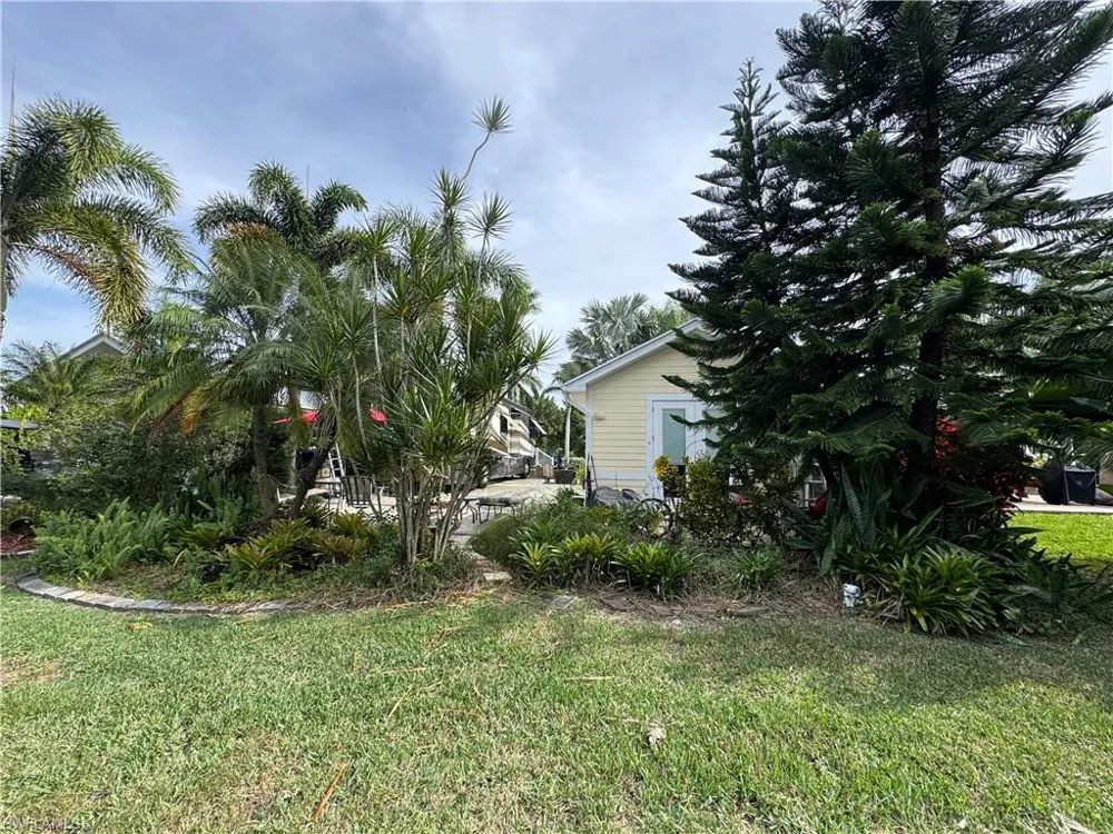 W Riverbend Resort Boulevard Labelle, FL 33935