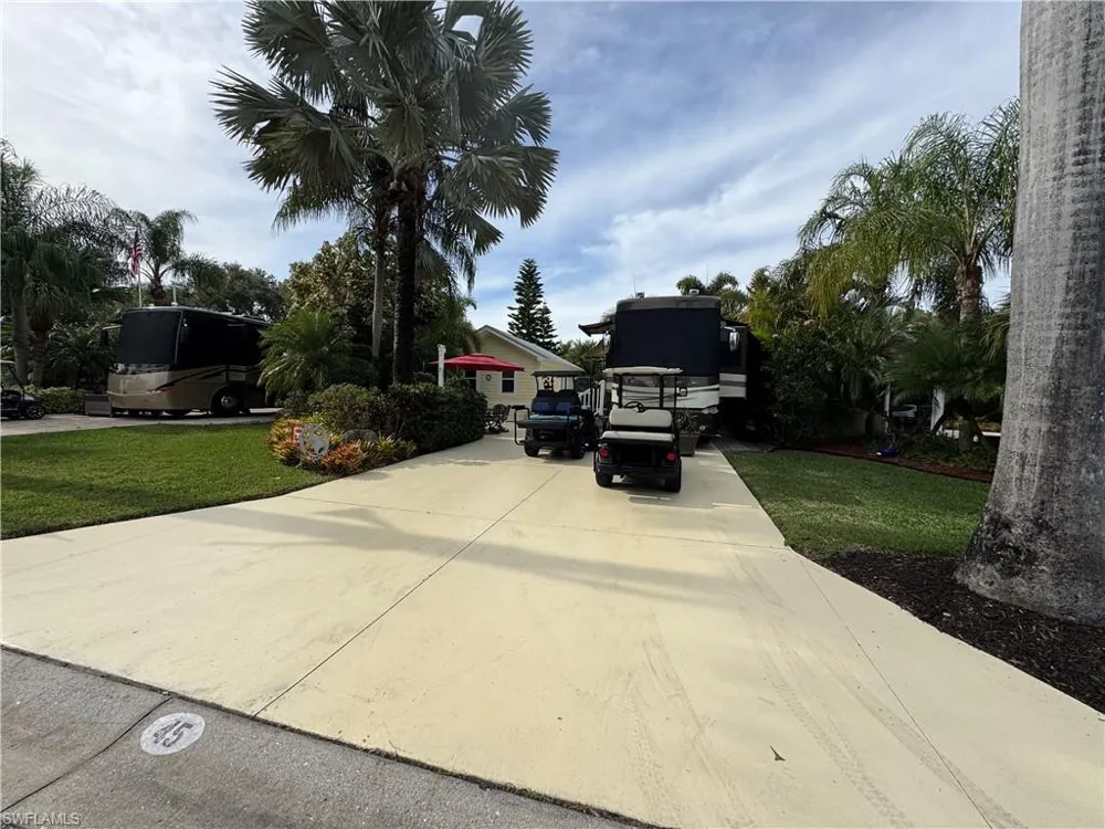W Riverbend Resort Boulevard Labelle, FL 33935