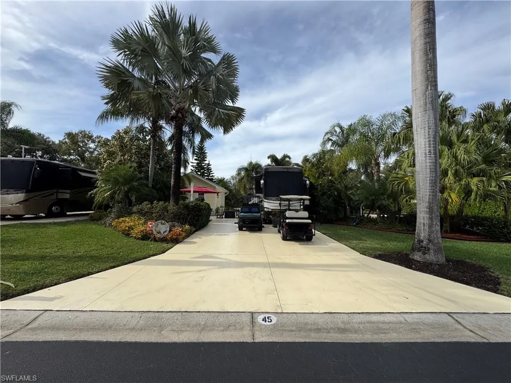 W Riverbend Resort Boulevard Labelle, FL 33935