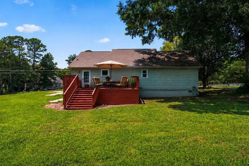 135 Manning Mill Road Adairsville, GA 30103