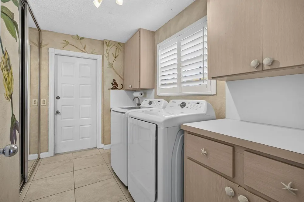 262 BRIER CIRCLE Jupiter, FL 33458